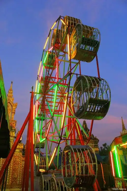 旅游攻略:重庆欢乐谷游玩攻略