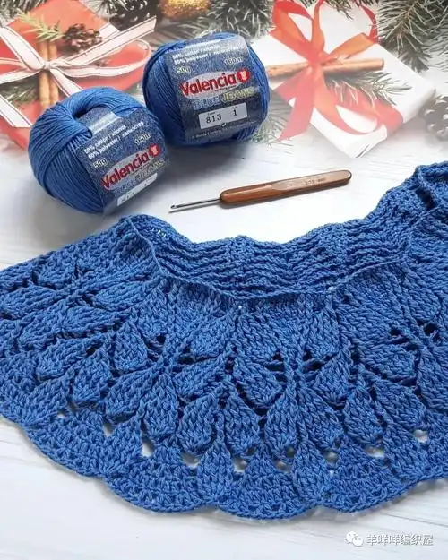 从上往下钩的圆肩立体叶子育克钩针长袖套头衫