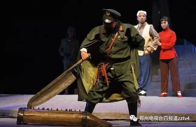 1947年,云周西村,15岁的刘胡兰面对敌人的铡刀像一株傲雪的红梅迎风