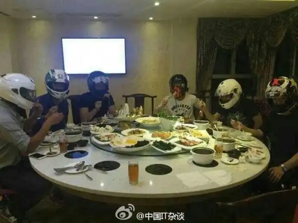 晨博社20150411:公示新浪的滔天罪行 (4)