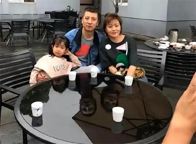 回顾男篮郭士强人生坎坷因聚少离多而离婚如今二婚很恩爱