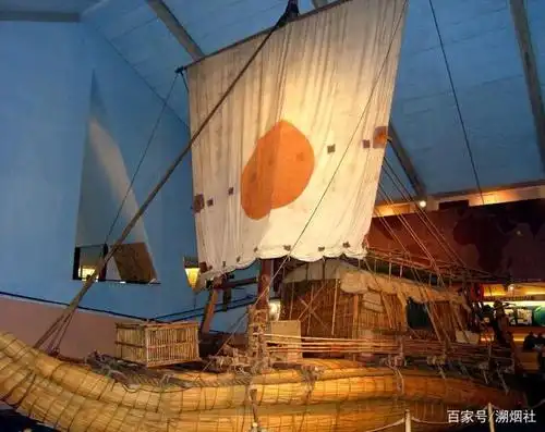 他和同伴们筹划资金并克服了种种困难,完全按照古代印第安人木筏的