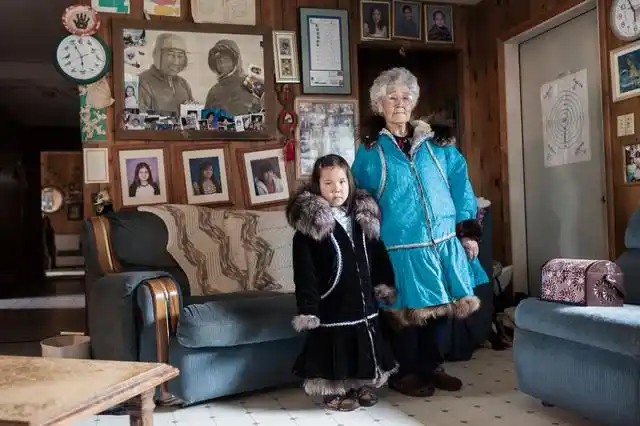 气候变化的格陵兰岛 等待迁徙的爱斯基摩人