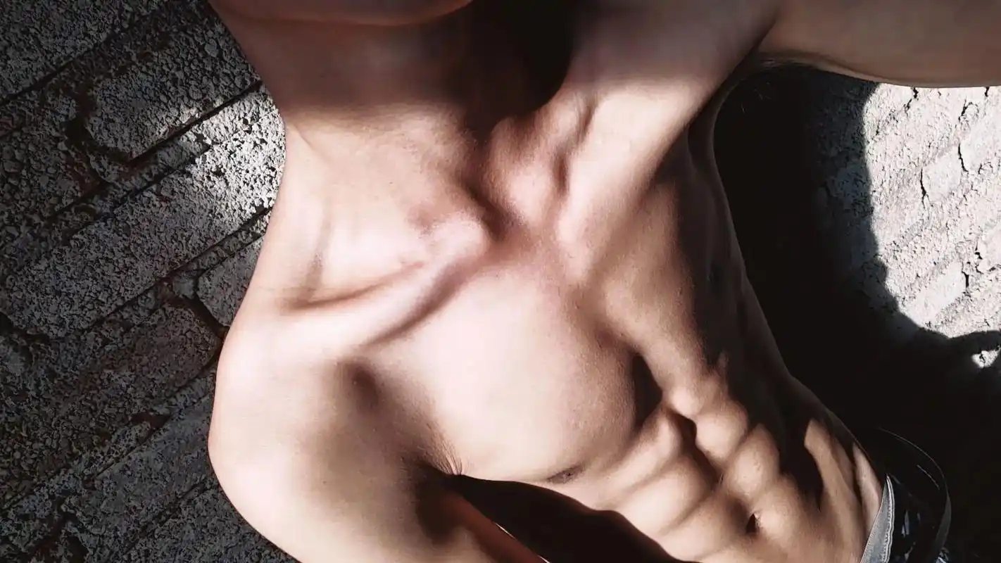 "我还是改不了爱 插 嘴的习惯"#腹肌 #随拍 #禁欲系 # - 抖音