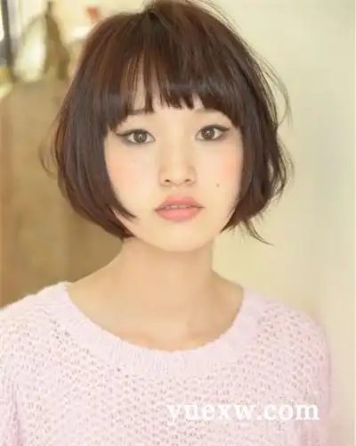 圆脸短发发型二