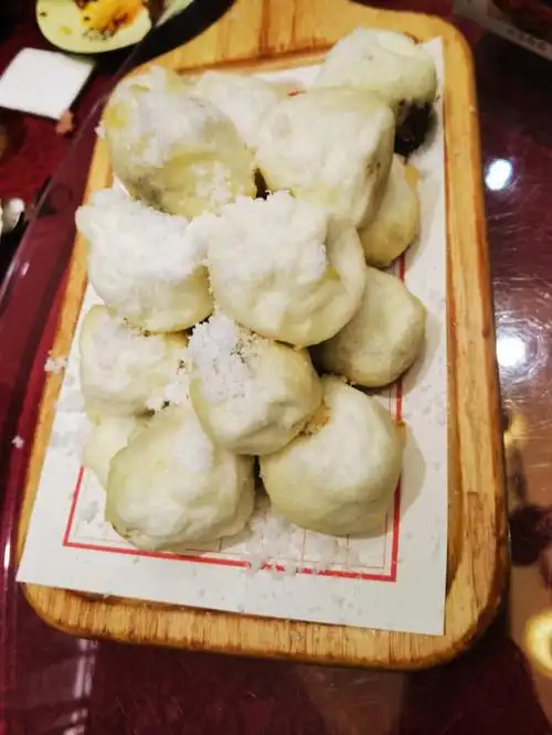 特色东北菜雪衣豆沙四喜丸子