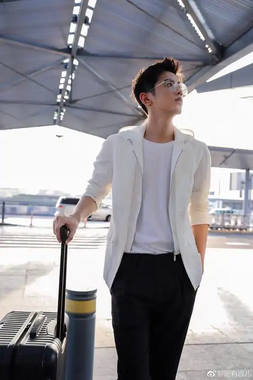 冯美作梁靖康流星花园