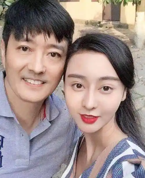 儒雅俊秀三观端正,却戴着雷人的面具_柯起轩_李志希_岳翎