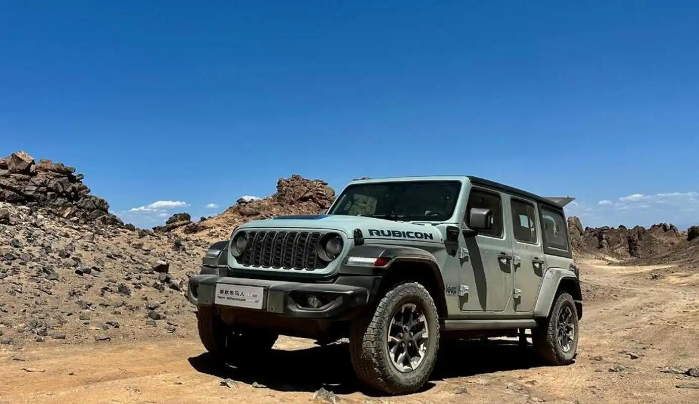 【新款jeep牧马人上市】jeep牧马人是一款经典的硬派越野车,至今还在