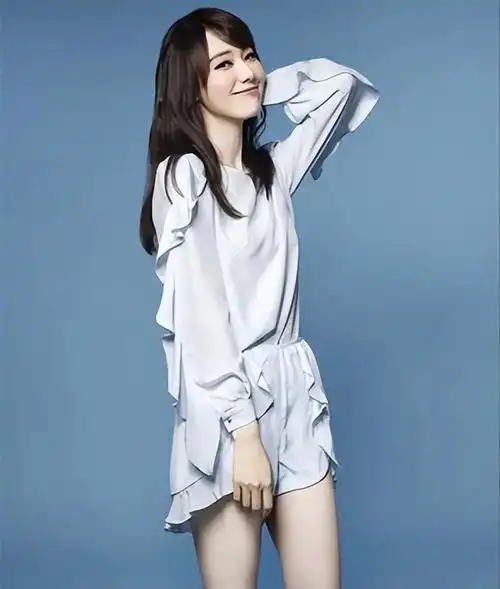 央视最美主持人王冠现如今的生活过得怎样