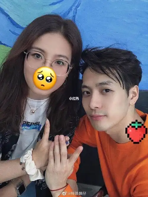 王嘉尔合影是谁羡慕了一起比teamwang