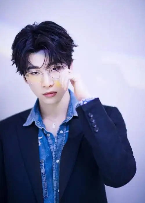 连淮伟青春有你3