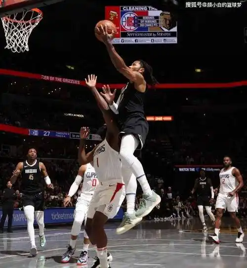 哈登投篮8中1仍命中46秒制胜三分 快船逆转残阵灰熊_比赛_乔治_篮板