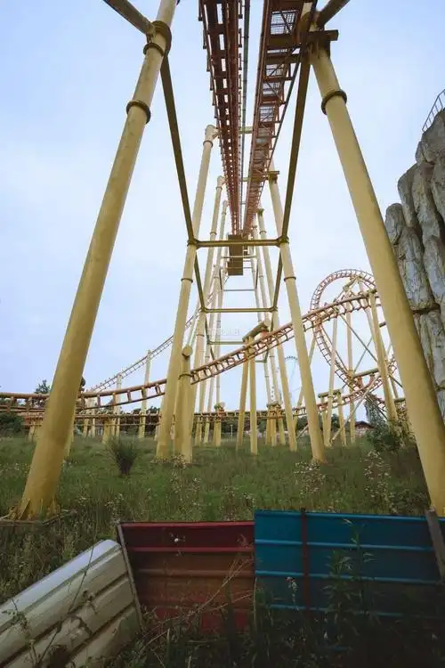 失乐园龙门废弃游乐园