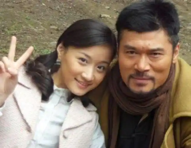 靠演《白眉大侠》一夜红遍全国,妻子养了他5年,今赵恒煊怎样了?_生活