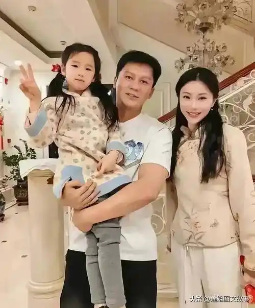 李晨家庭活动照温馨流露:珍惜与家人共度的宝贵时光