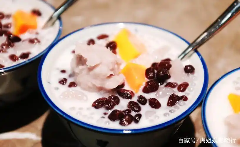 这一碗芋圆红豆西米露,真的是下午茶的首选,好吃又高颜值