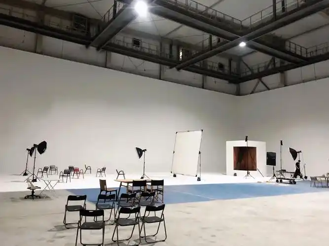 花絮|剧组片场一角.90  #摄影 #保富图 #青岛灯光器材 - 抖音