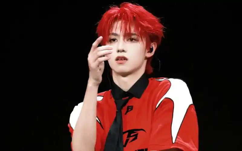 【朱志鑫】4k高清 两年前跳《move》的男孩长大了