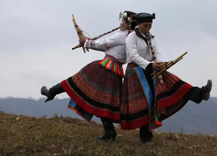 芦笙舞 黄世林 摄