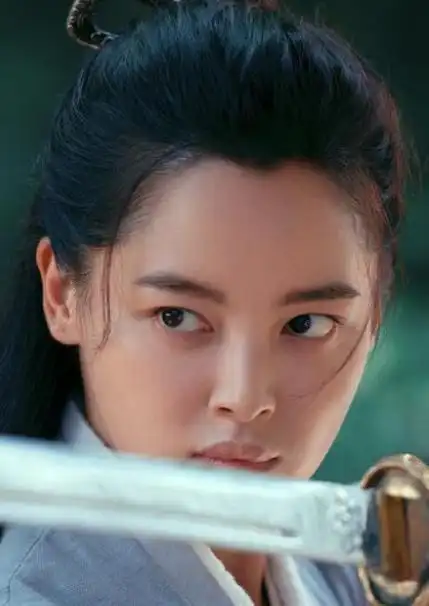 网友们有这样的质疑并不奇怪,辛芷蕾因在《绣春刀》《如懿传》和