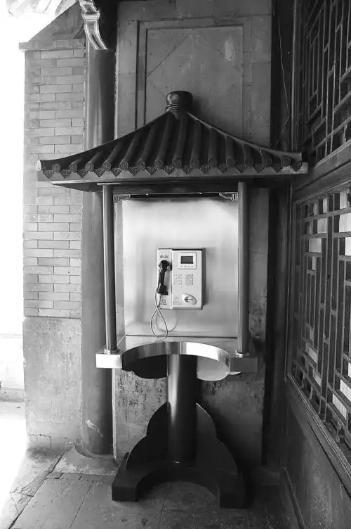 公用电话亭呼唤古都特色(组图)
