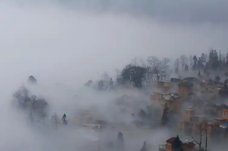 七彩云南行摄之一……雾美元阳