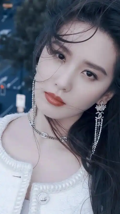 36岁刘诗诗最新写真照曝光,好期待她在一念关山里的女侠形象|演员