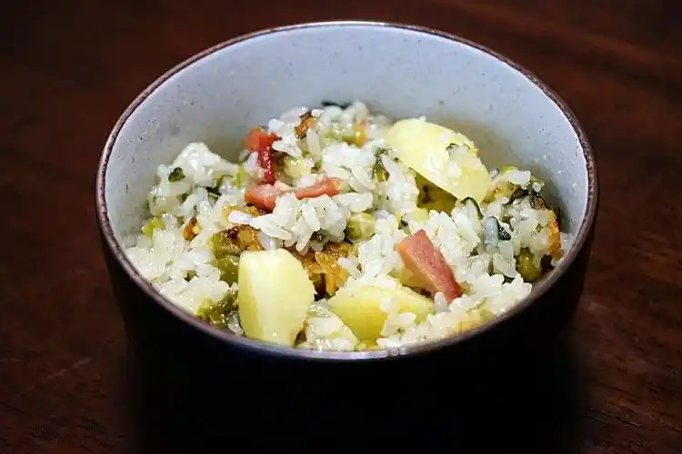 芥菜饭(缙云特色小吃)