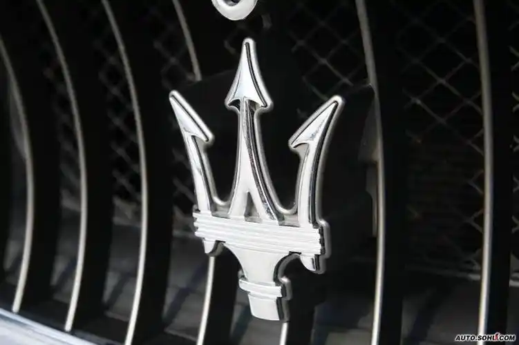 p>玛莎拉蒂gt全称"玛莎拉蒂gran turismo",是一款适合长距离高速行驶