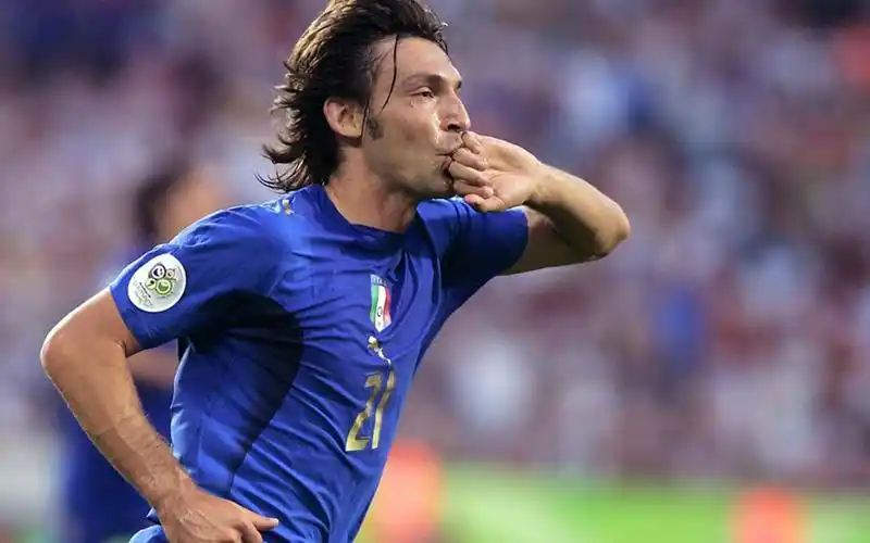 回顾2006世界杯意大利2-0加纳 皮尔洛导演完美首战精妙远射拔头筹