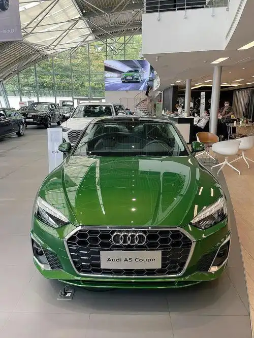 奥迪a5coupe两门索诺玛绿