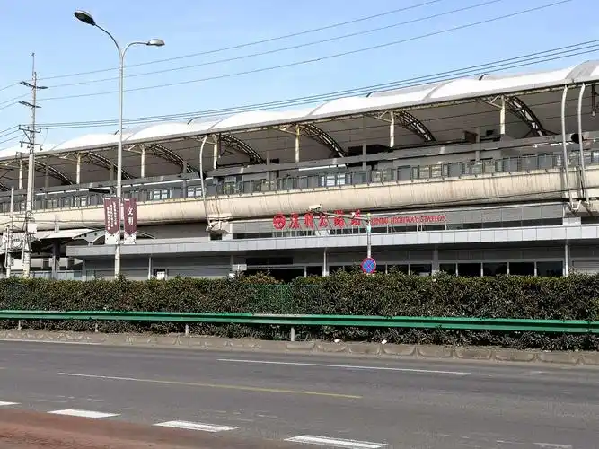 沈杜公路地铁站——召稼楼古镇站