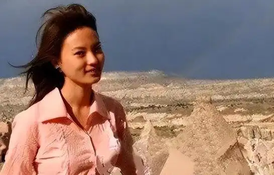 她是央视最苦命女人丈夫诈骗入狱男友被判死缓46岁无人敢娶