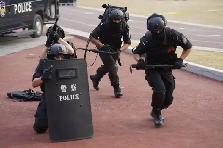 杭州特警反恐处突实战演练震撼来袭帅到爆