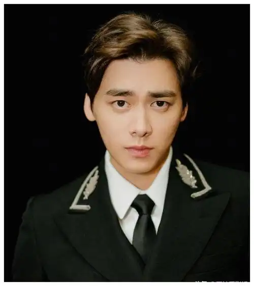 李易峰回应滑雪质疑