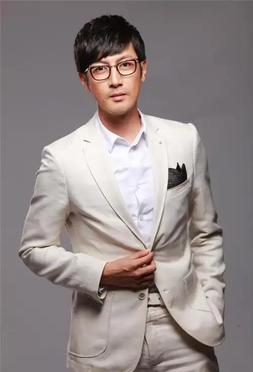 《前行者》两位男主演:张鲁一与聂远,你更喜欢谁?