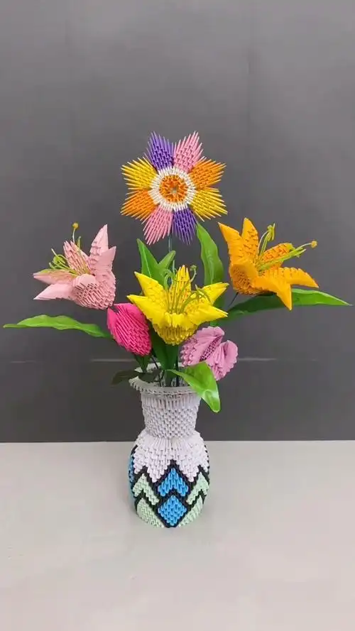 手工制作#你们要看用纸做的百合花来啦