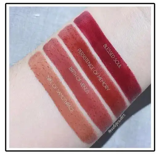 要不是公司里几个酷爱挖宝的下水道女孩想红想疯了还以为又是什么野鸡