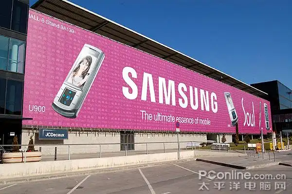 [3gsm 2008]三星u900在机场的大广告牌_手机_科技时代_新浪网