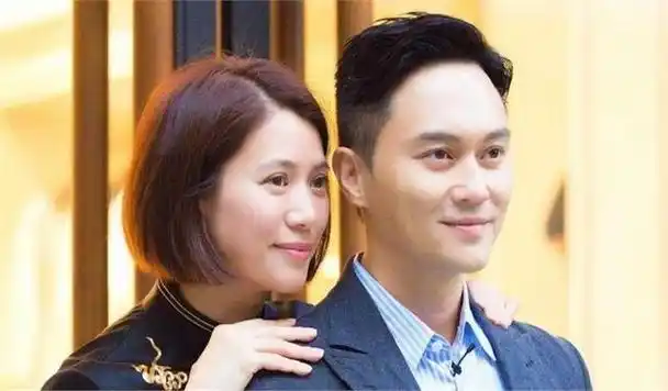 21年后再看张智霖:才发现他能娶到袁咏仪做老婆,到底是有多幸运