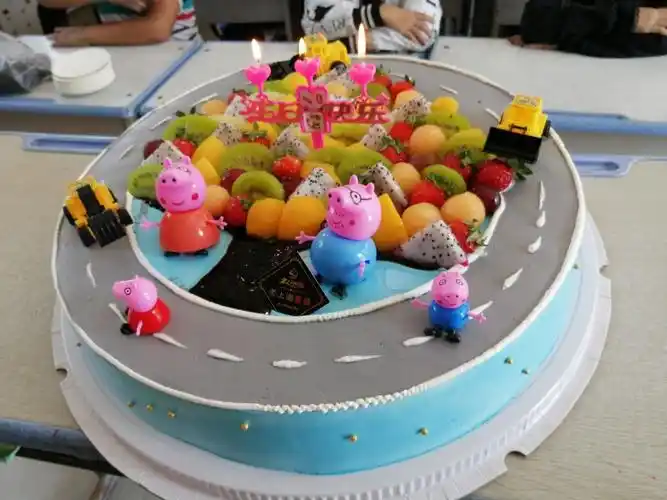 18寸超大而又精致的蛋糕