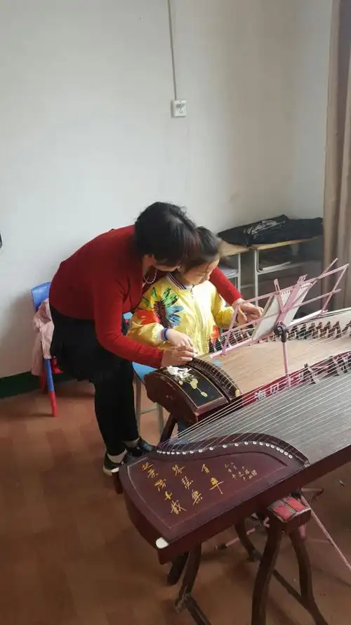 手把手教学 用心授教 用爱育人