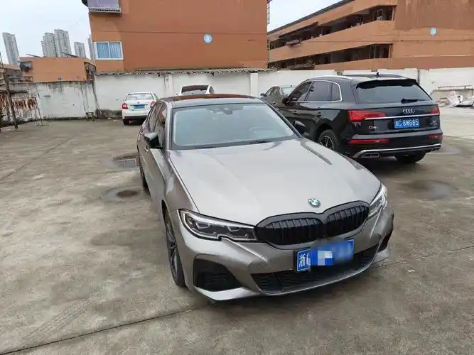 宝马325li m运动耀夜版 21款 改了液态金属银,已备案,公里数3w.