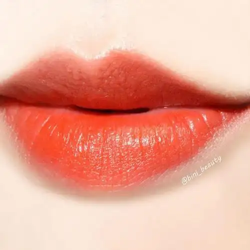 黄皮星人最爱的显白神器,元气橘红色口红