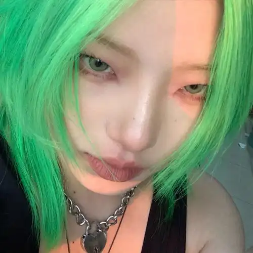 看我头发的顺滑程度就知道了,我染