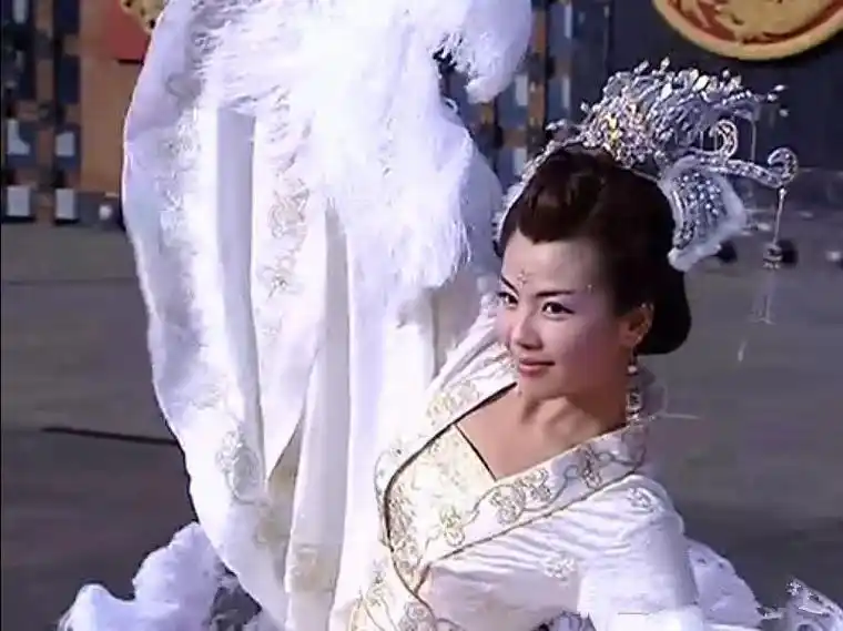 大周后周娥皇含恨而去只怪自己的妹妹和丈夫太无情