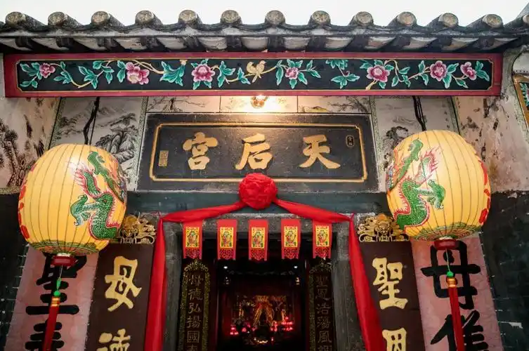 有种香港黑帮电影里的气质马也感觉这个天后宫跟内陆的不太一样斑驳的