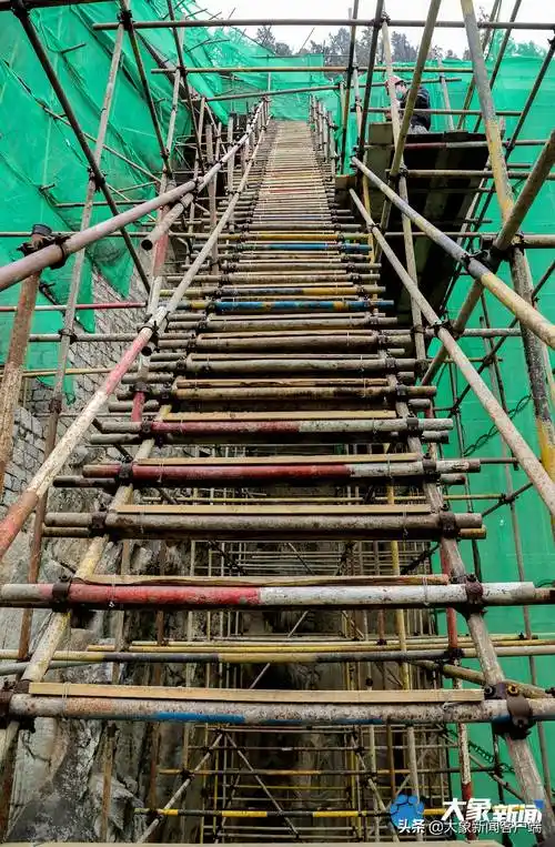 图集丨飞檐走壁保护你_施工_脚手架_工人