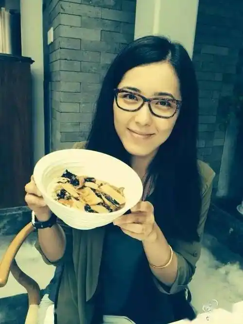 曾黎的佛系人生因导演一句话坚持吃素17年46岁这颜值太惊艳了